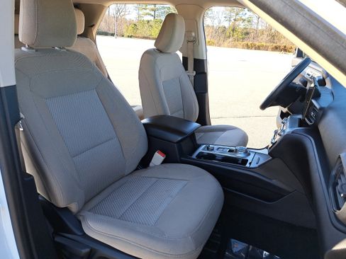 Used 2021 Ford Explorer 4WD image 10