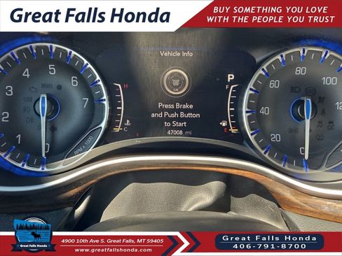 Used 2021 Chrysler Pacifica Limited w/ Premium & Safety Sphere Group AWD/4WD image 17
