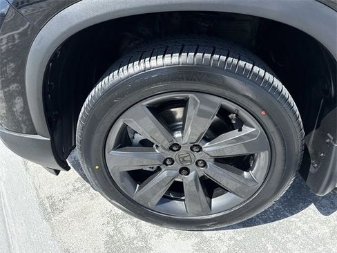 Used 2023 Honda Pilot Sport image 10