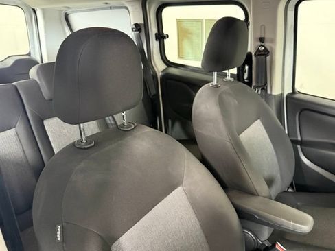 Used 2022 RAM ProMaster City Wagon w/ Lights & Wheels Group FWD image 32