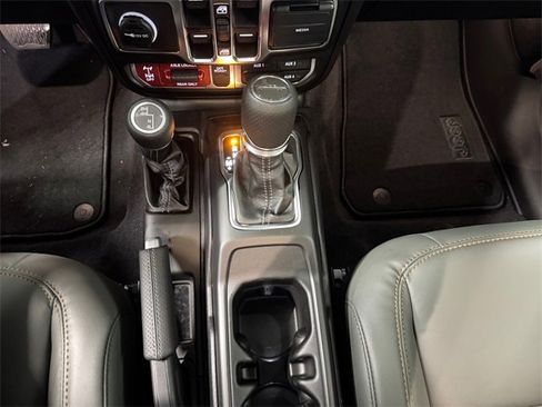 New 2026 Jeep Gladiator Mojave image 14