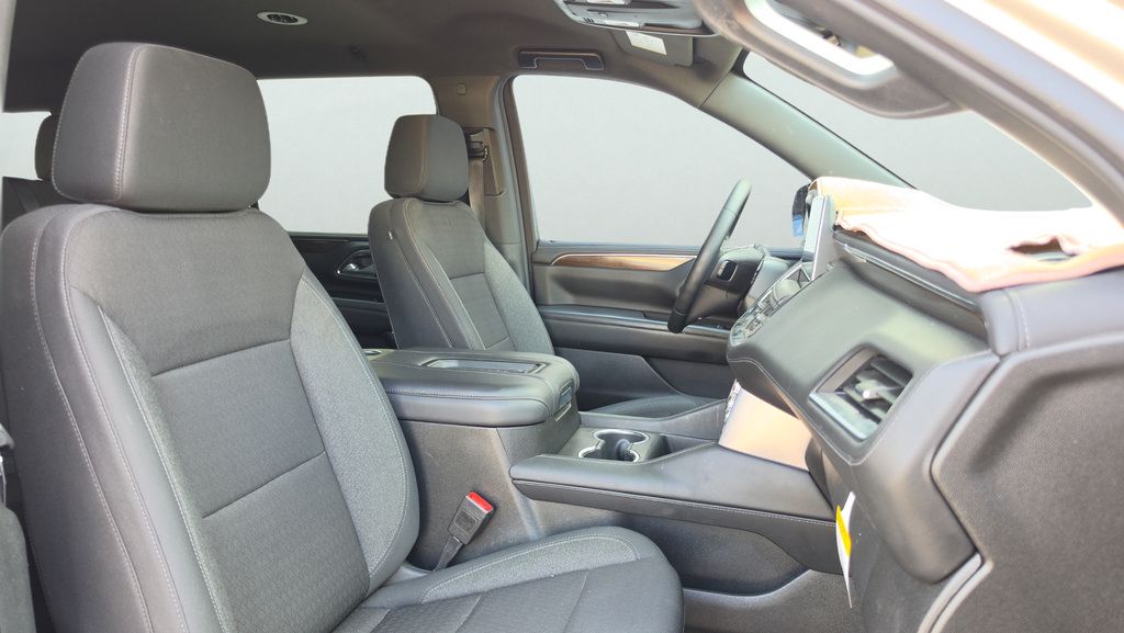 Used 2024 GMC Yukon XL SLE RWD image 17
