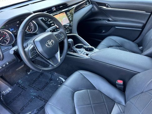 Used 2019 Toyota Camry XLE w/ Driver Assist Package FWD image 9