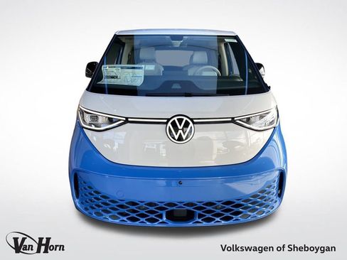 New 2025 Volkswagen ID. Buzz 1st Edition image 15
