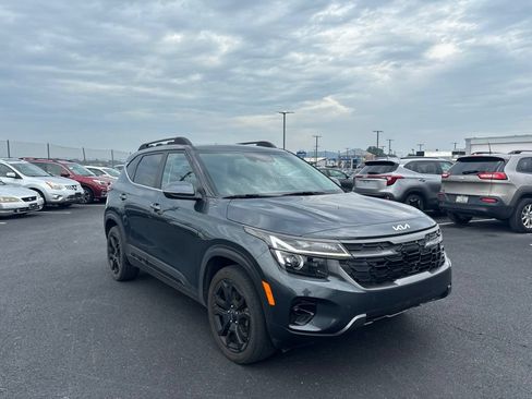 Used 2024 Kia Seltos X-Line AWD/4WD image 1