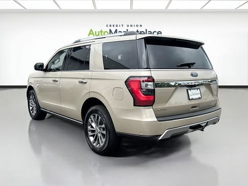 Used 2018 Ford Expedition Limited w/ Equipment Group 301A AWD/4WD image 4