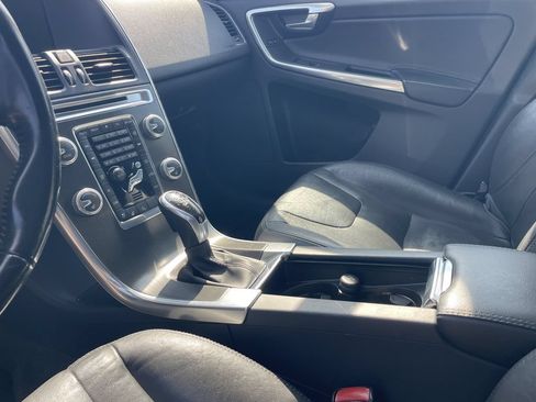 Used 2015 Volvo XC60 T5 Premier FWD image 9