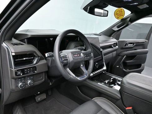 Used 2025 GMC Yukon Elevation image 19