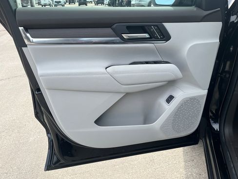 New 2026 GMC Terrain Denali w/ LPO, Floor Liner Package image 11