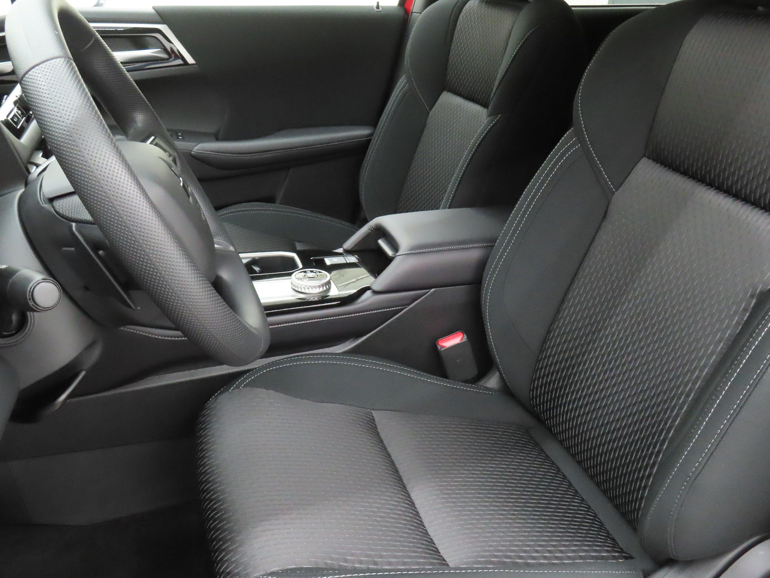 New 2026 Mitsubishi Outlander ES FWD image 11