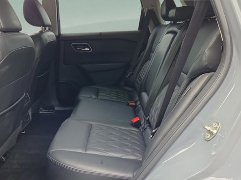 Used 2023 Nissan Rogue Platinum w/ Platinum Premium Package AWD/4WD image 10