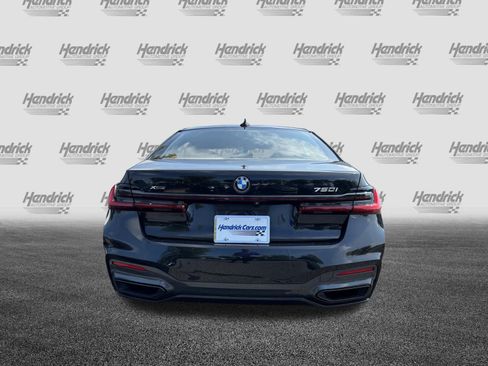 Used 2020 BMW 750i xDrive w/ Executive Package AWD/4WD image 9