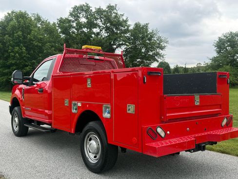 Used 2019 Ford F250 XL w/ Power Equipment Group AWD/4WD image 4