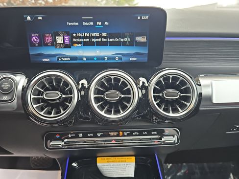 New 2026 Mercedes-Benz GLB 250 image 23