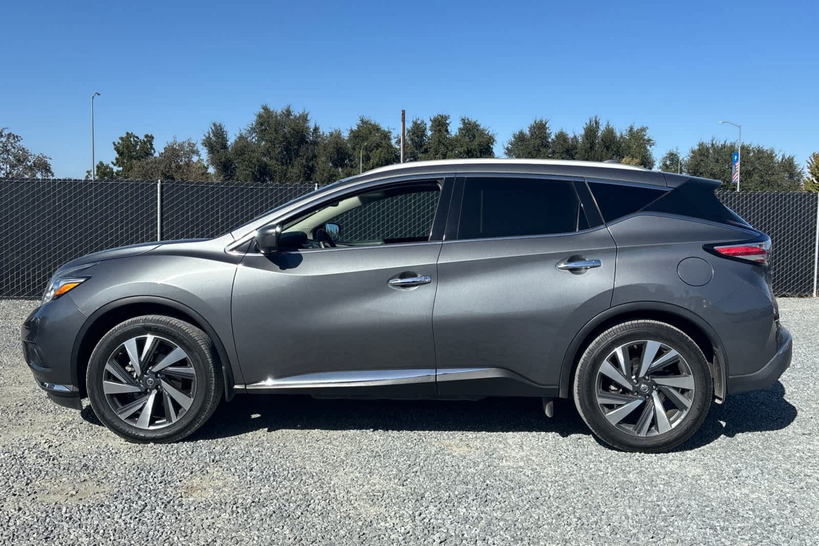 Used 2018 Nissan Murano Platinum w/ Cargo Package FWD image 6