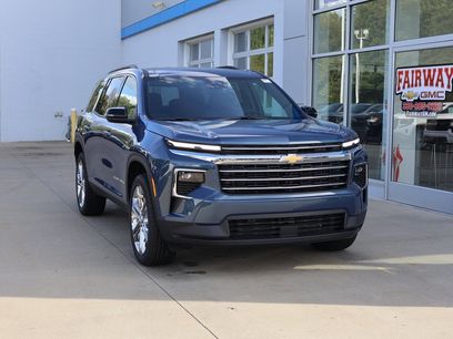 New 2026 Chevrolet Traverse LT w/ LPO, Floor Liner Package