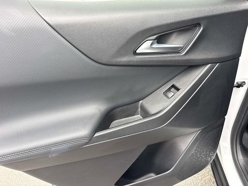 Used 2025 Chevrolet Equinox LT AWD/4WD image 9