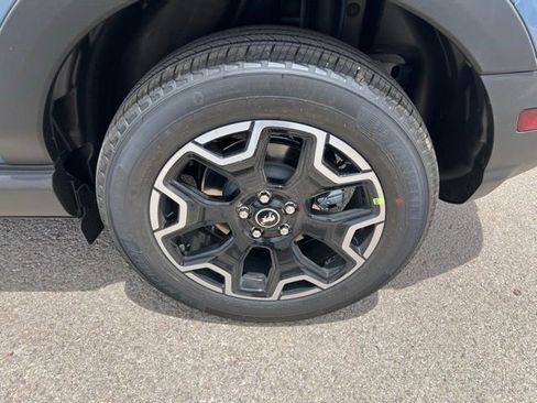 New 2025 Ford Bronco Sport Outer Banks image 5