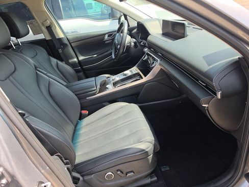 Used 2024 Genesis GV80 2.5T AWD/4WD image 5