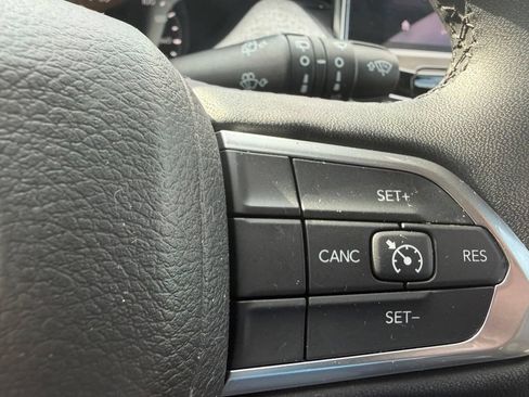 Used 2023 Jeep Compass Latitude AWD/4WD image 25