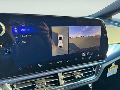 New 2026 Chevrolet Equinox EV LT image 23