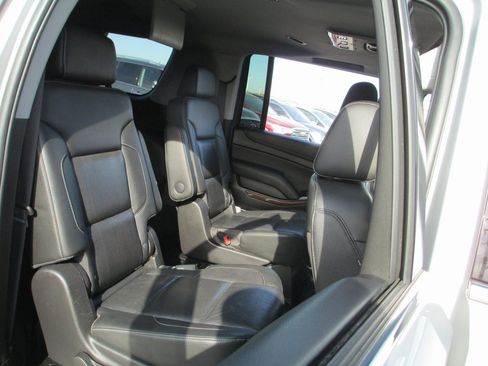 Used 2018 GMC Yukon XL SLT w/ Premium Edition image 24