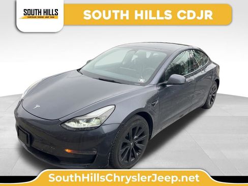 Used 2022 Tesla Model 3 image 1
