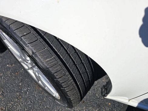 Used 2010 Volvo V50 2.4i image 11