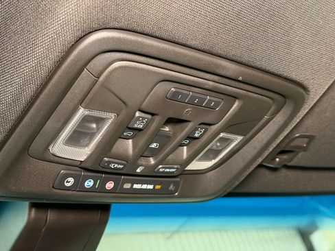 Used 2021 GMC Sierra 1500 AT4 w/ AT4 Premium Package AWD/4WD image 37