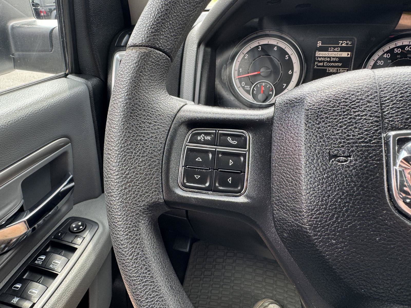 Used 2019 RAM 1500 Classic SLT AWD/4WD image 16