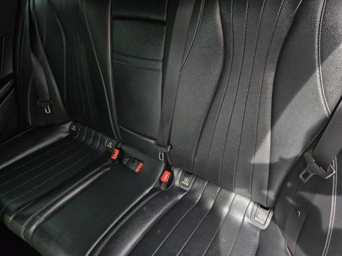 Used 2018 Mercedes-Benz E 300 image 13