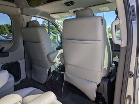 New 2025 Ford Transit 150 Low Roof AWD image 33