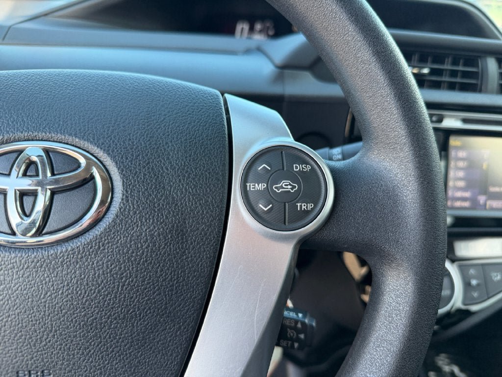 Used 2016 Toyota Prius C Persona Series FWD image 16