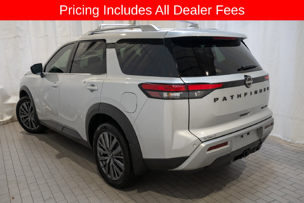 Used 2024 Nissan Pathfinder SL w/ SL Premium Package AWD/4WD image 3