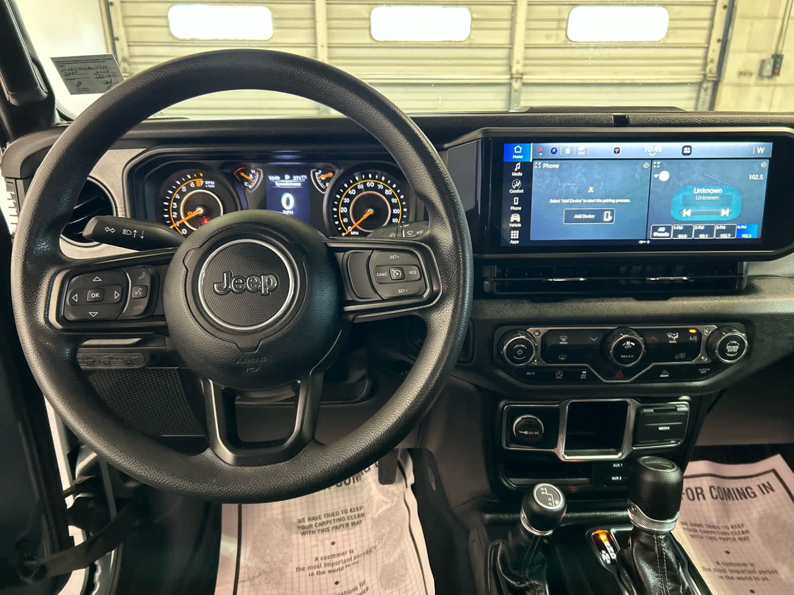 Used 2024 Jeep Gladiator Sport AWD/4WD image 8