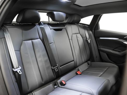 New 2025 Audi A6 e-tron Premium image 10