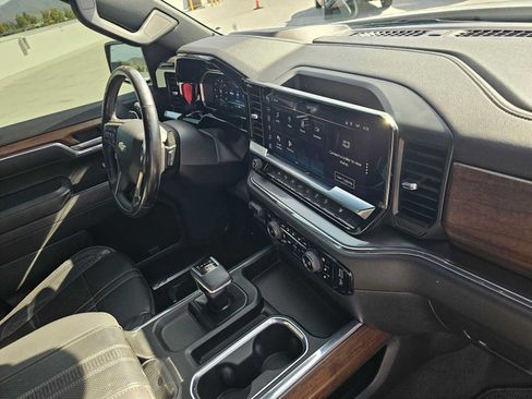 Used 2023 Chevrolet Silverado 1500 High Country w/ Technology Package AWD/4WD image 11