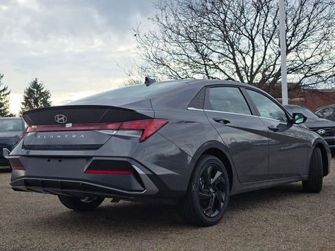 New 2026 Hyundai Elantra SEL Sport Premium FWD image 16