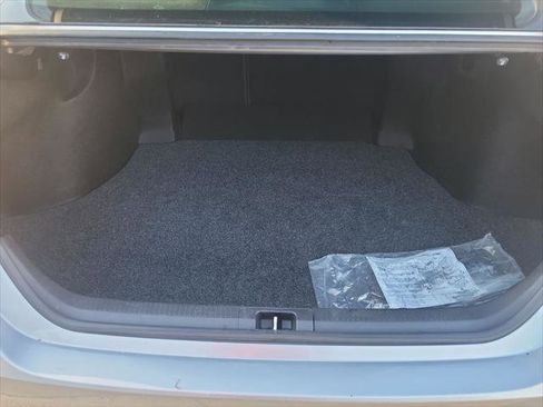 Certified 2018 Toyota Camry XLE image 19