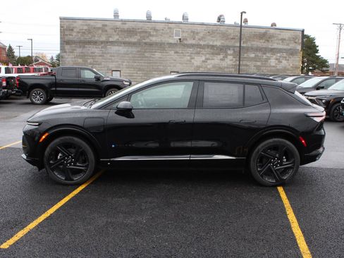 New 2025 Chevrolet Equinox EV RS w/ Convenience Package II image 5