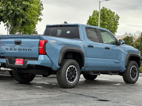 New 2026 Toyota Tacoma TRD Off-Road AWD/4WD image 3