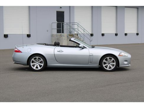 Used 2007 Jaguar XK Convertible RWD image 8