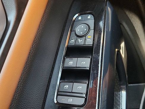 Used 2026 Nissan Pathfinder Platinum AWD/4WD image 21