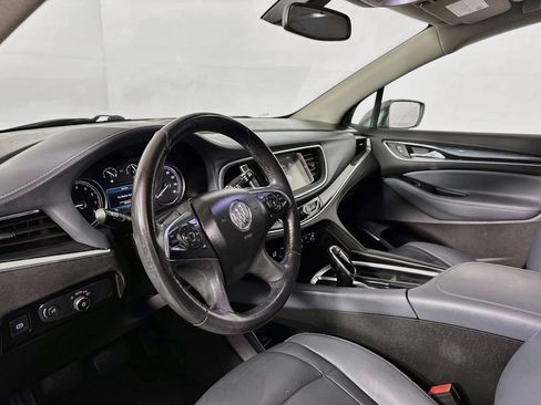 Used 2019 Buick Enclave Essence AWD/4WD image 10
