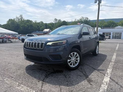 Used 2020 Jeep Cherokee Latitude AWD/4WD image 1