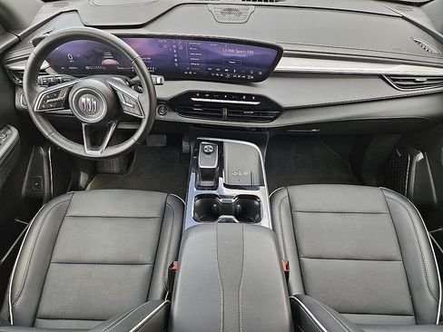 Used 2025 Buick Enclave Preferred AWD/4WD image 19