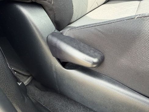 Used 2023 Toyota Tacoma TRD Off-Road image 29