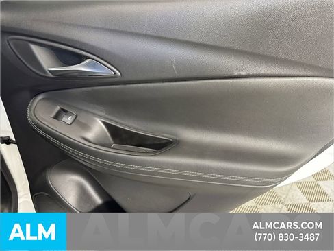 Used 2023 Buick Encore GX Preferred w/ Cold Weather Comfort Package image 19