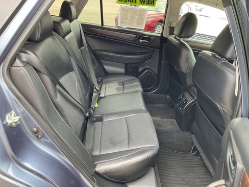 Used 2015 Subaru Outback 2.5i Limited AWD/4WD image 38