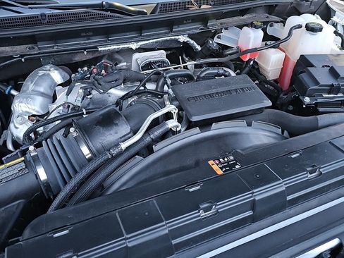 Used 2025 GMC Sierra 2500 AT4 image 26